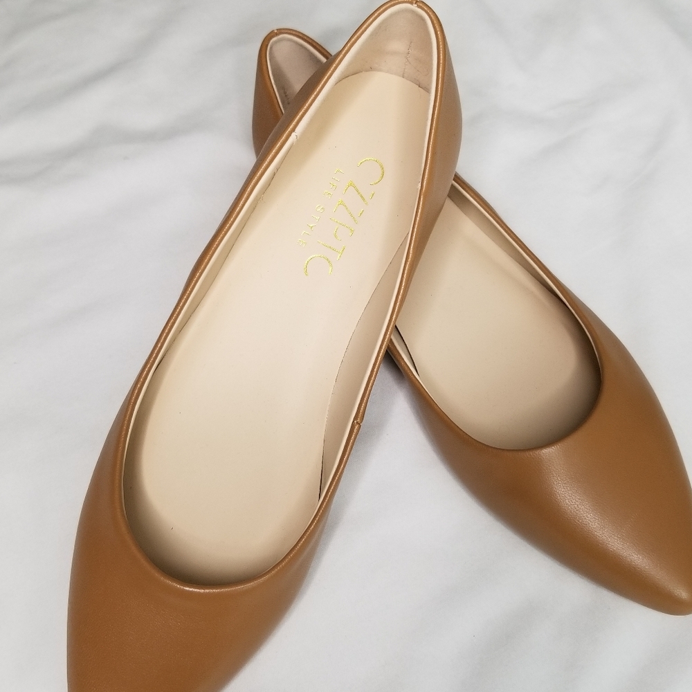Tan pointy toe flats